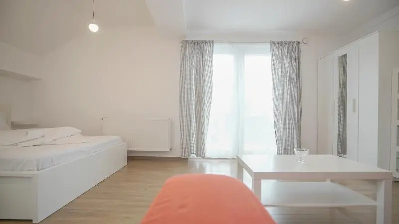 CN2i Luxury Accommodation Traian