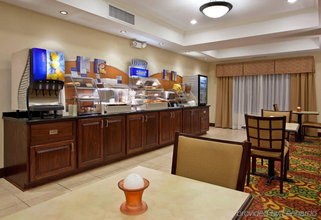Holiday Inn Express Hotel & Suites Portland by IHG