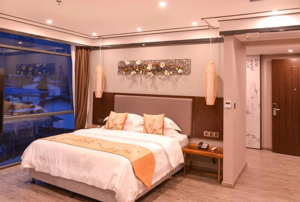 Yangshuo Yuyuan Resort （Shili Gallery &Yulong River）