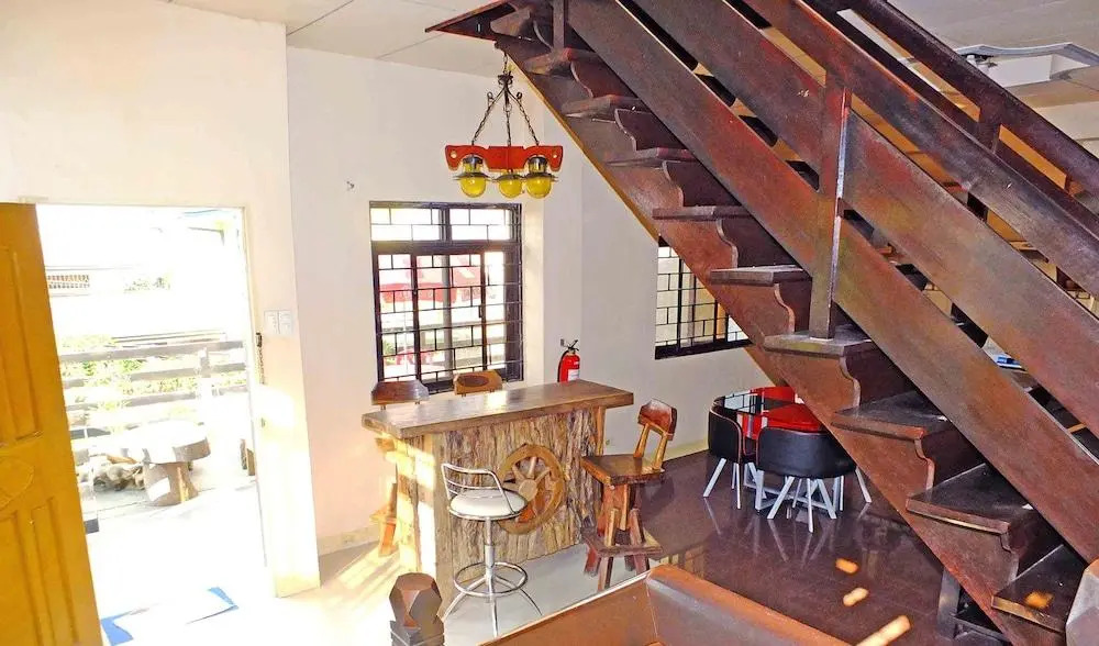 Baguio Traveller's House