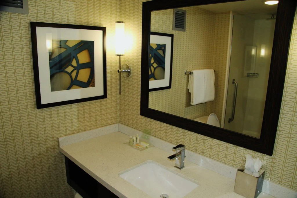 Holiday Inn Greensboro Coliseum by IHG