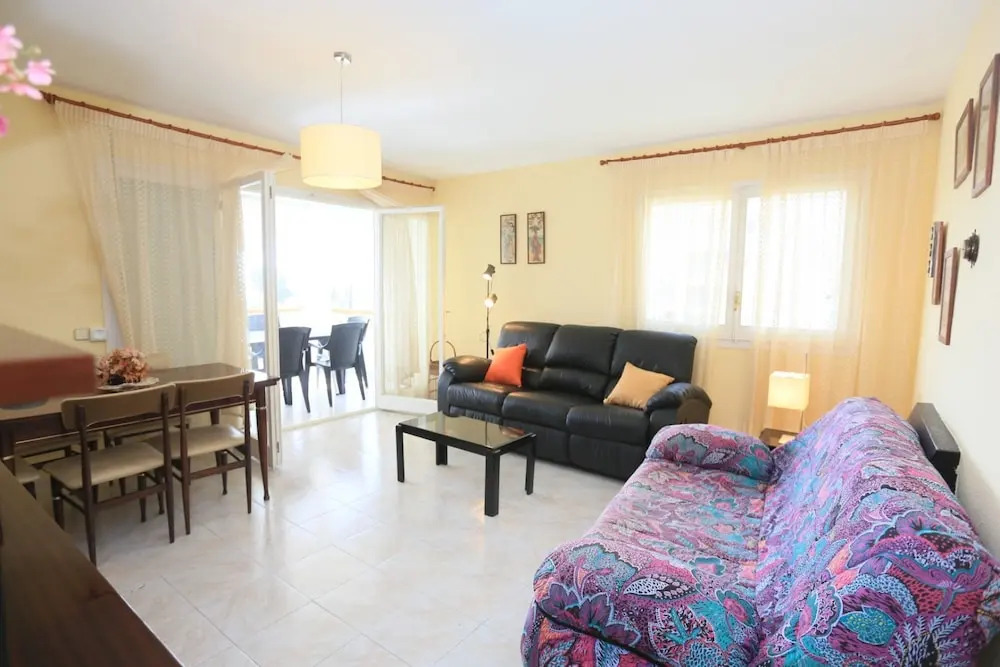 Apartamento Luminoso Para 6 Personas en Cambrils