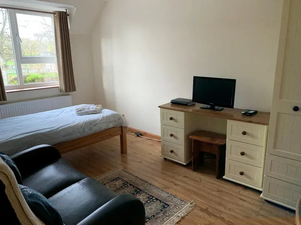 Bayhead Apartments