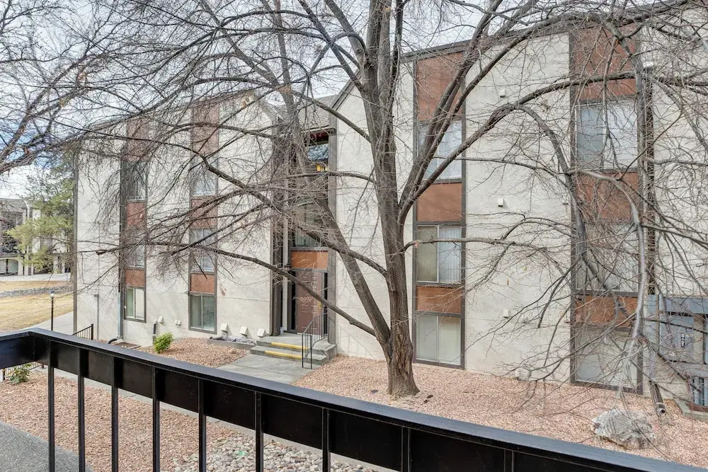 Grand Junction Condo: Balcony, Community Pool!