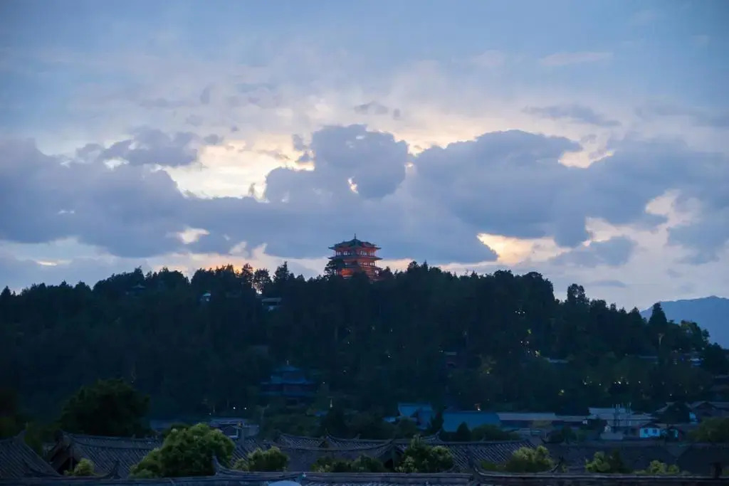 Lijiang Gemmer Hotel
