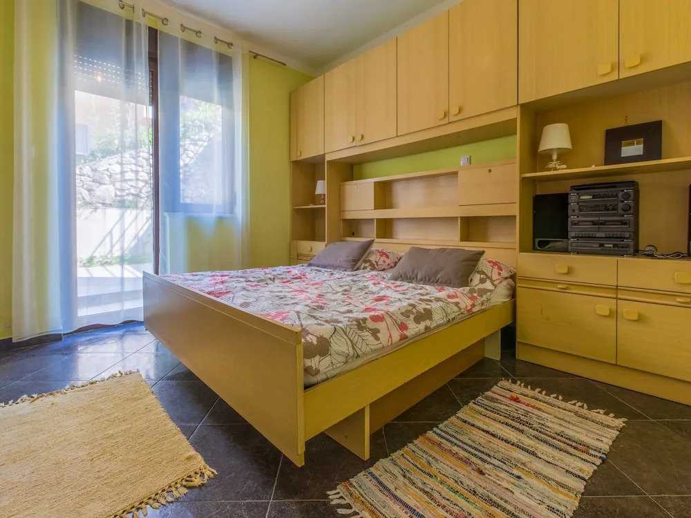 Apartment Daki
