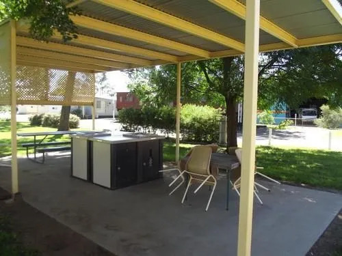 West Wyalong Caravan Park