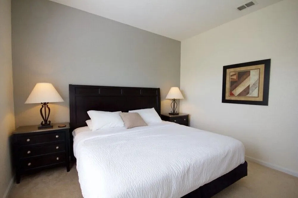 Vista Cay Resort Next To Convention Center 3 Bedroom Condo by RedAwning