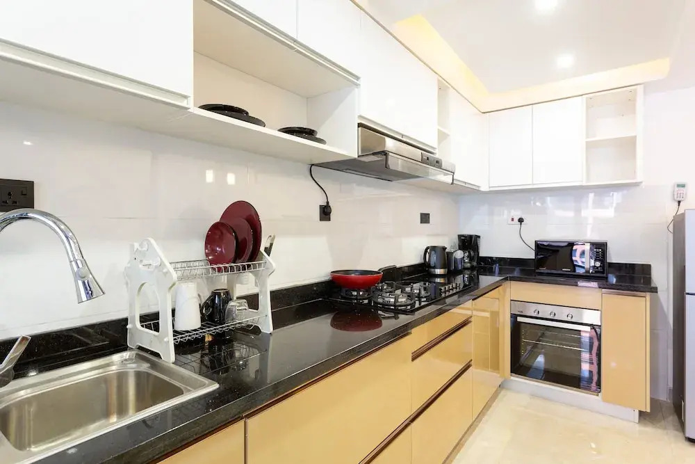 Lux Suites Oasis of Peace Apartments
