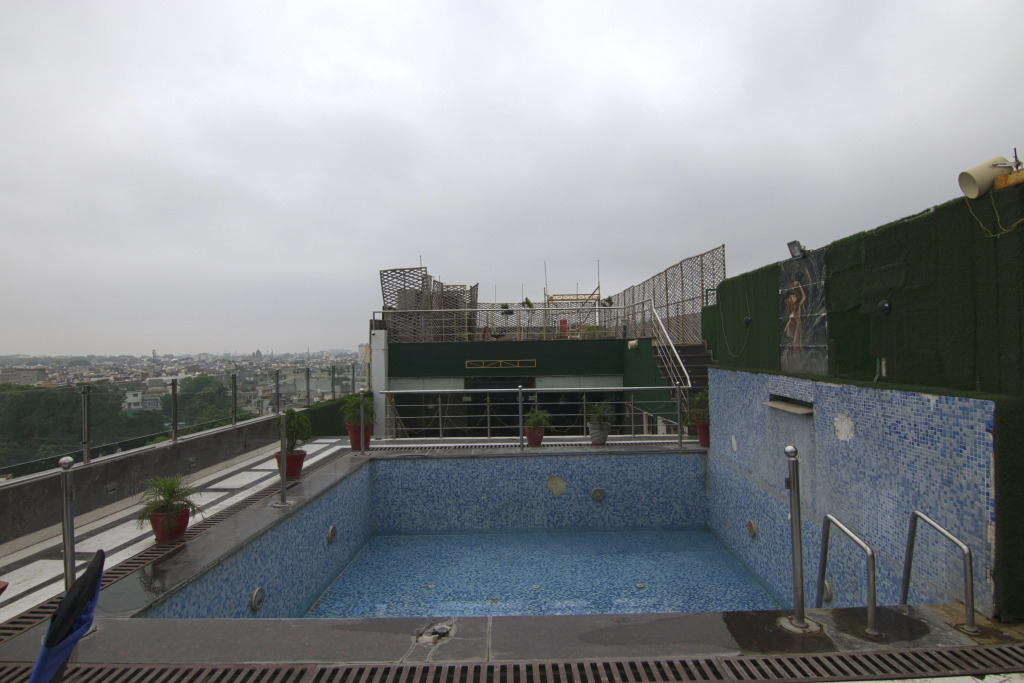 FabHotel Sallow Grand