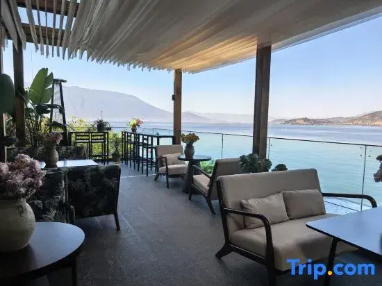 Wind Courtyard Seaview Inn
