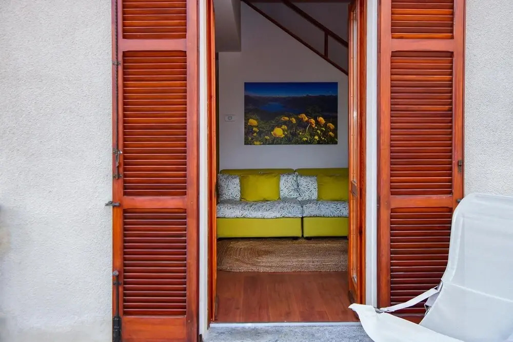 Crimson Apartment by Wonderful Italy