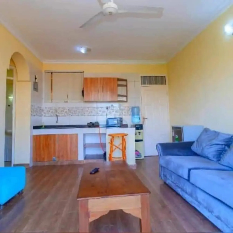 Lux Suites Juniours Apartment Bamburi
