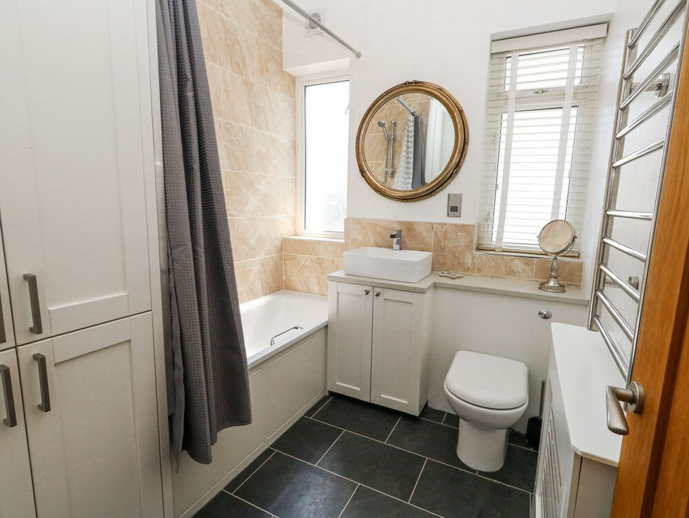 Flat 7 Sand Acres