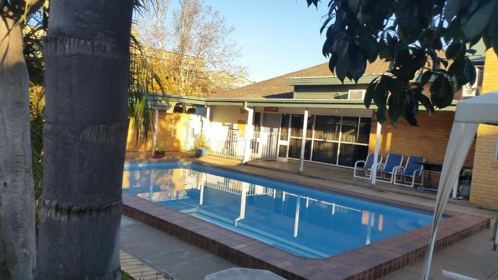 Gateway Motor Inn