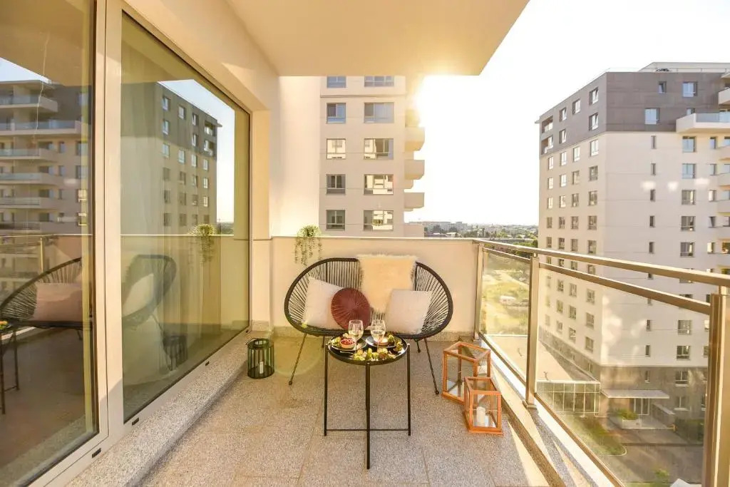 MAISON PASTEL. Romexpo 2-Bedroom Free Parking