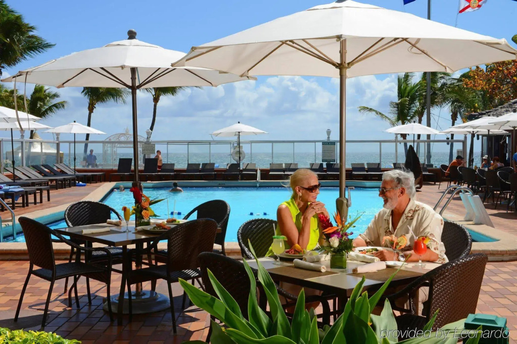 Best Western Beachcomber Hotel