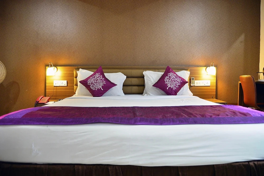 OYO Premium Habsiguda