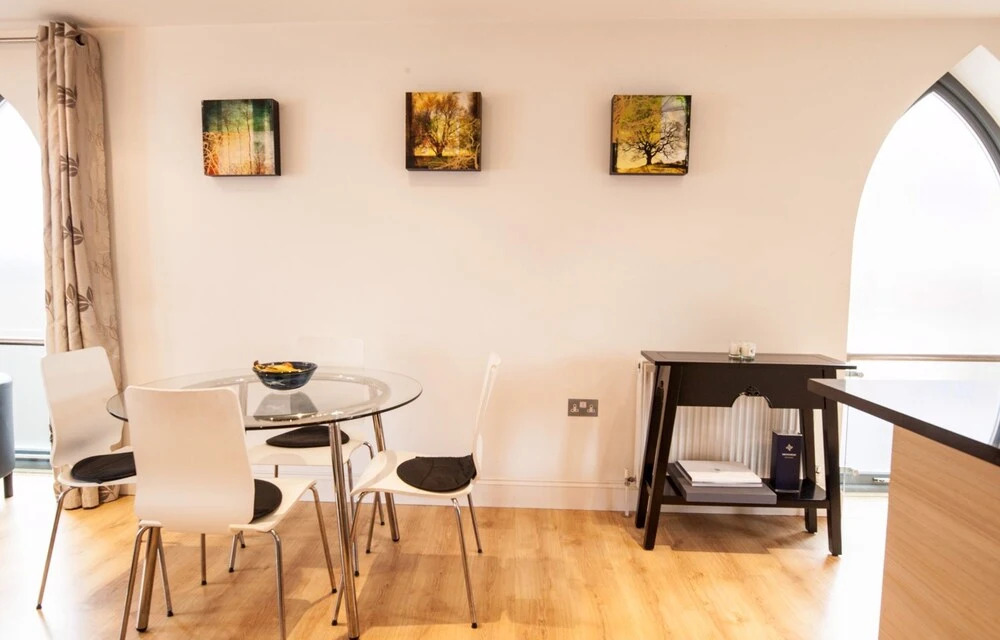 Sunny & Charming Flat for 2 in Tranquil Richmond