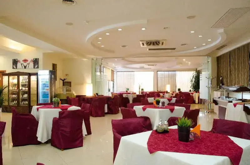 Euro Hotels International Arcul De Triumf