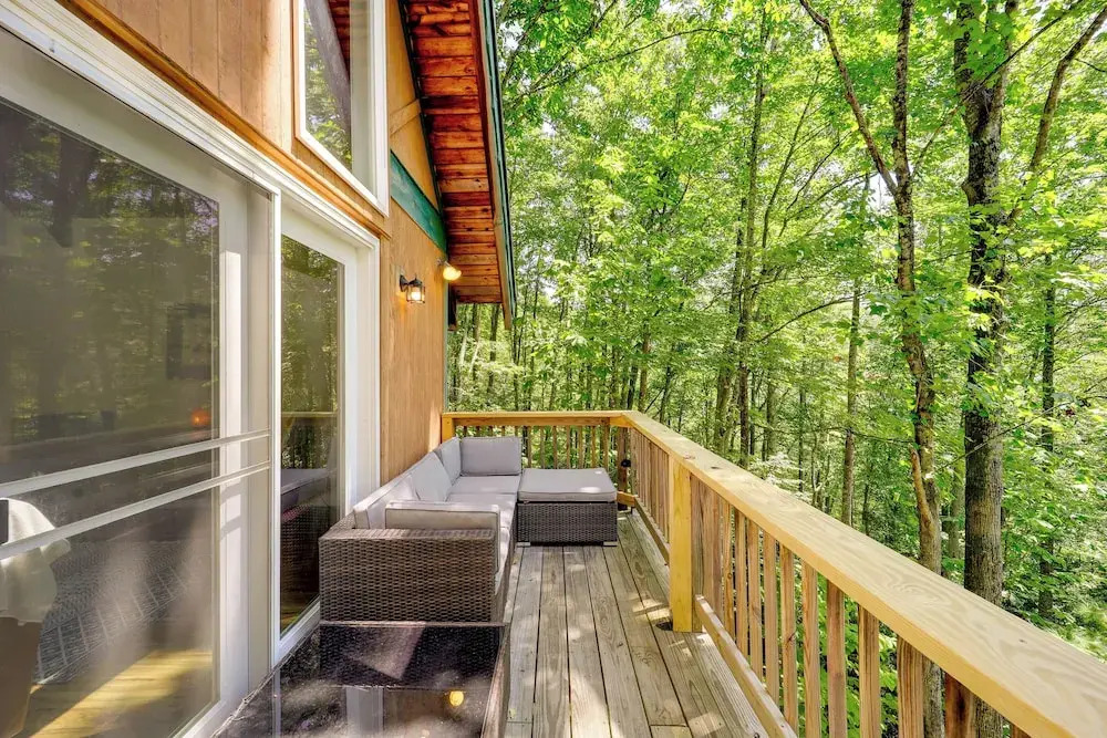 Wooded Retreat w/ Decks & Views in Beech Mountain!