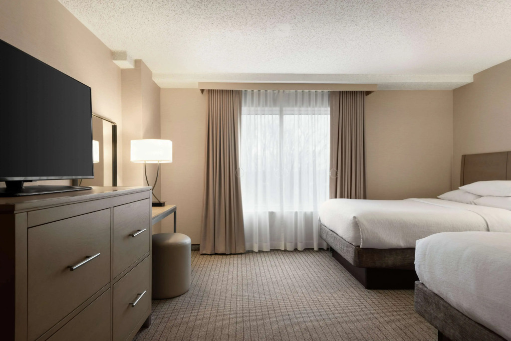Embassy Suites by Hilton Cleveland Rockside