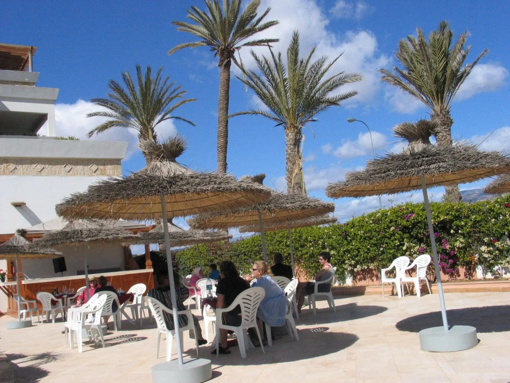 Intouriste Hotel & Suites