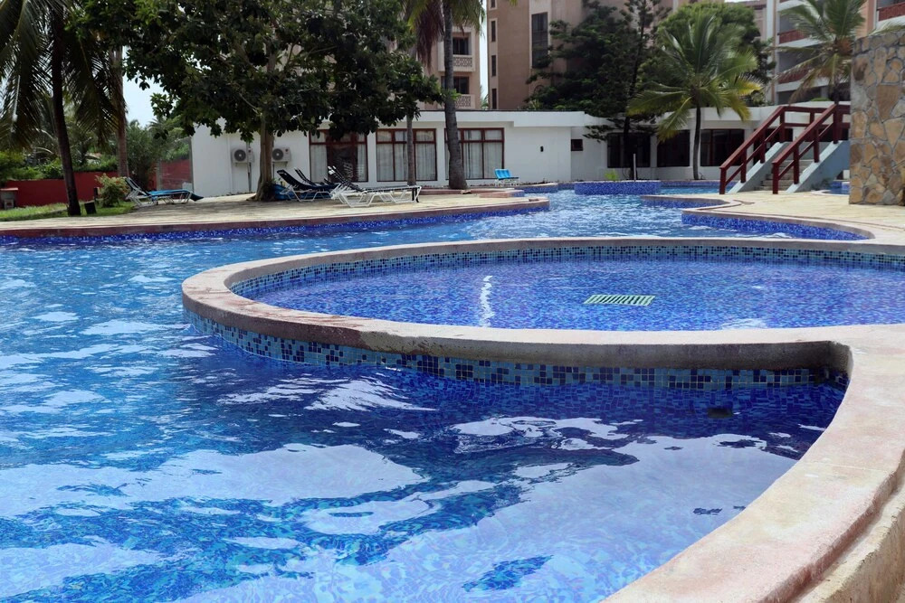 2 Bedroom Apartment With Pool and Views