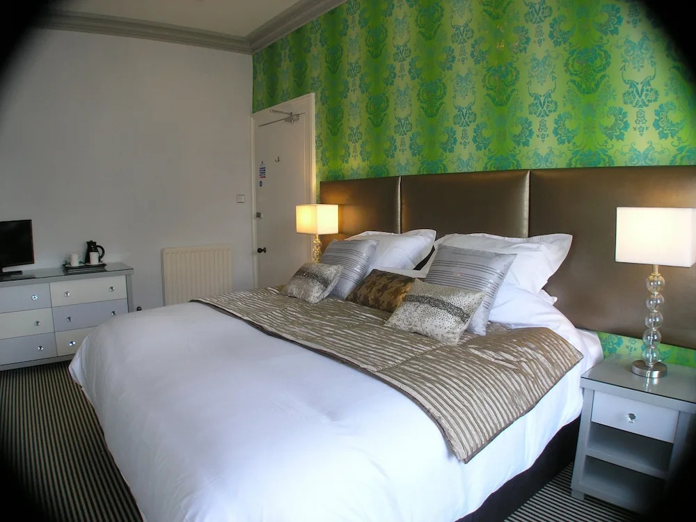 Westwell Hall
