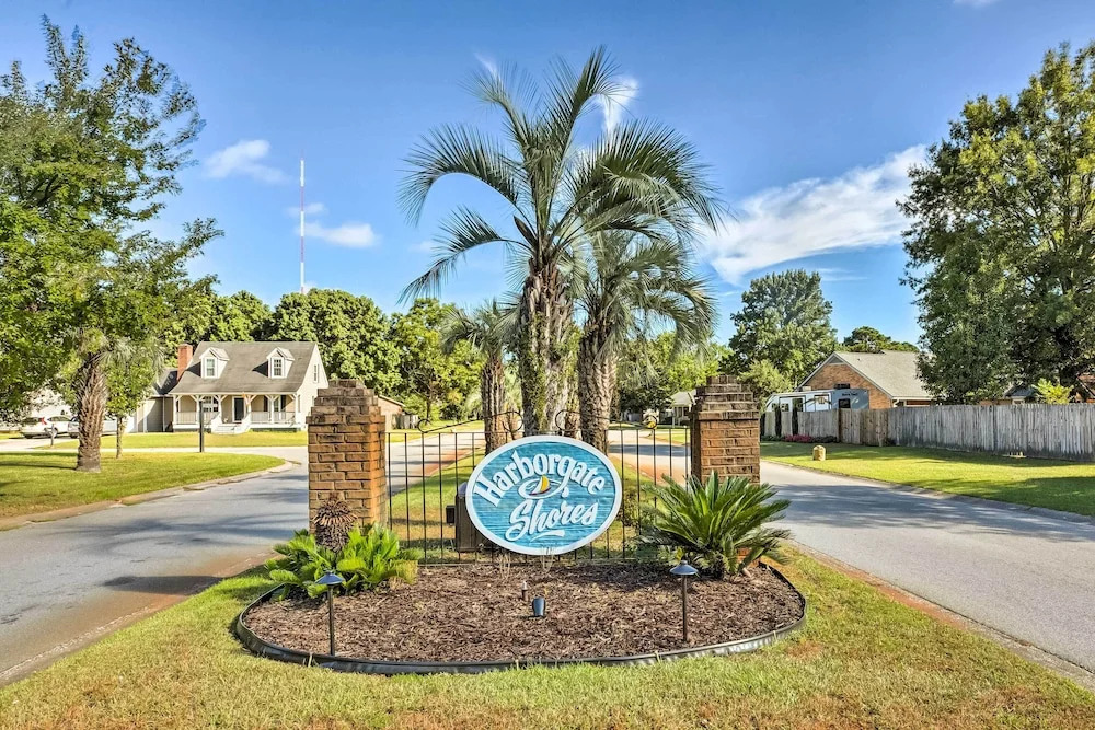 Modern 'southern Comforts' Home Near Charleston