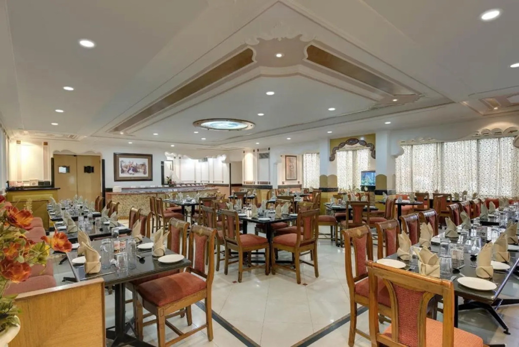 Ginger Agra, Fatehabad Road