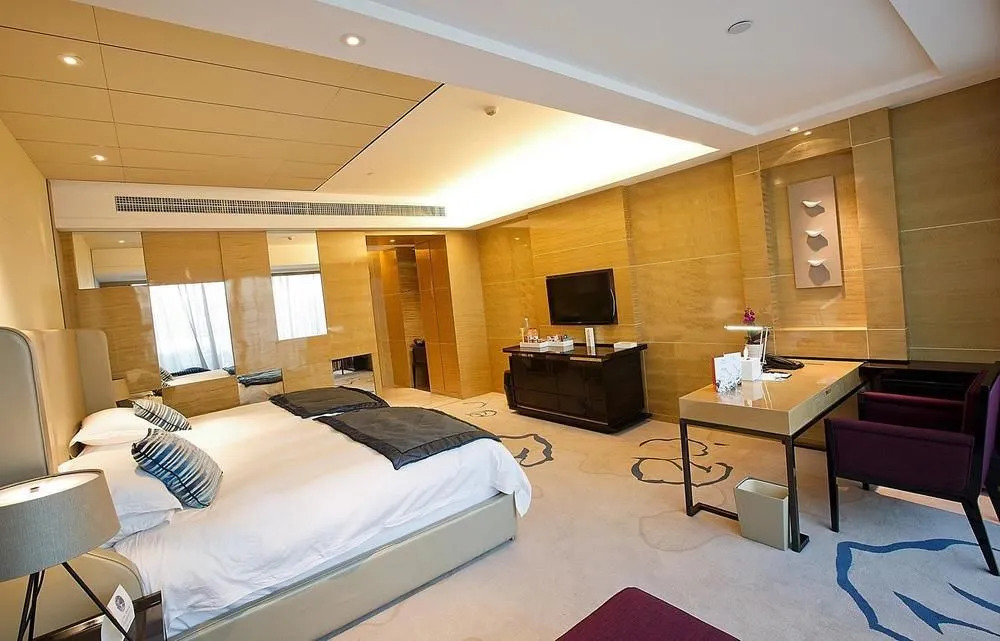 Hongkou Silver Hotel