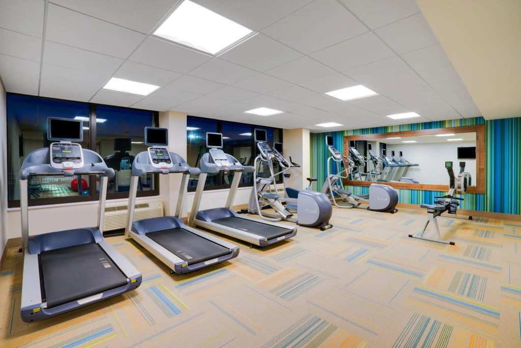 Holiday Inn Express & Suites Ft. Washington - Philadelphia by IHG