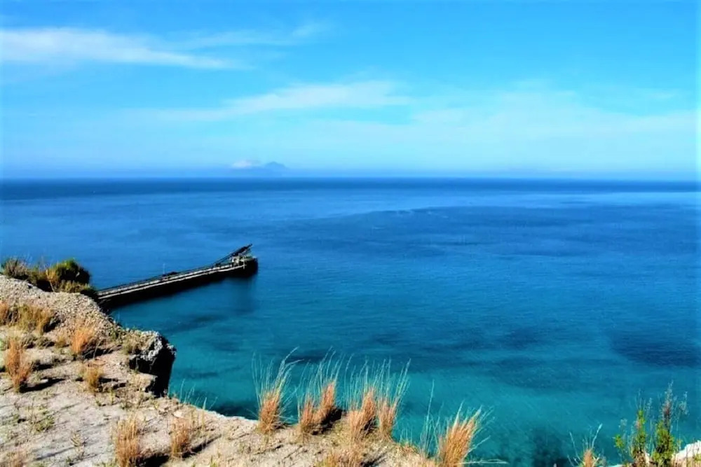 Seafront Apartment - Beach in front