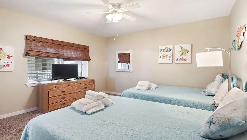 442 Captains Walk Villas 2 Bedrooms 2 Bathrooms Condo