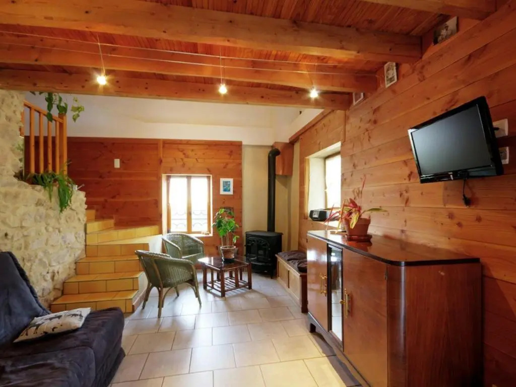 Gîte chaleureux avec spa et sauna, animaux admis - FR-1-496-23