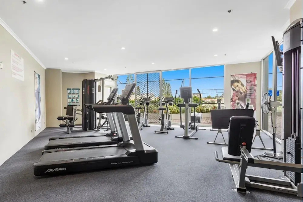 Beachfront 2-bed With Pool, BBQ