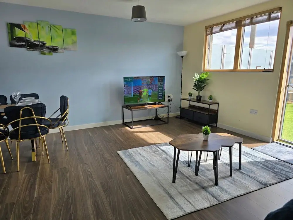 Retreat Private Rooftop 3 Bedroom Apartment