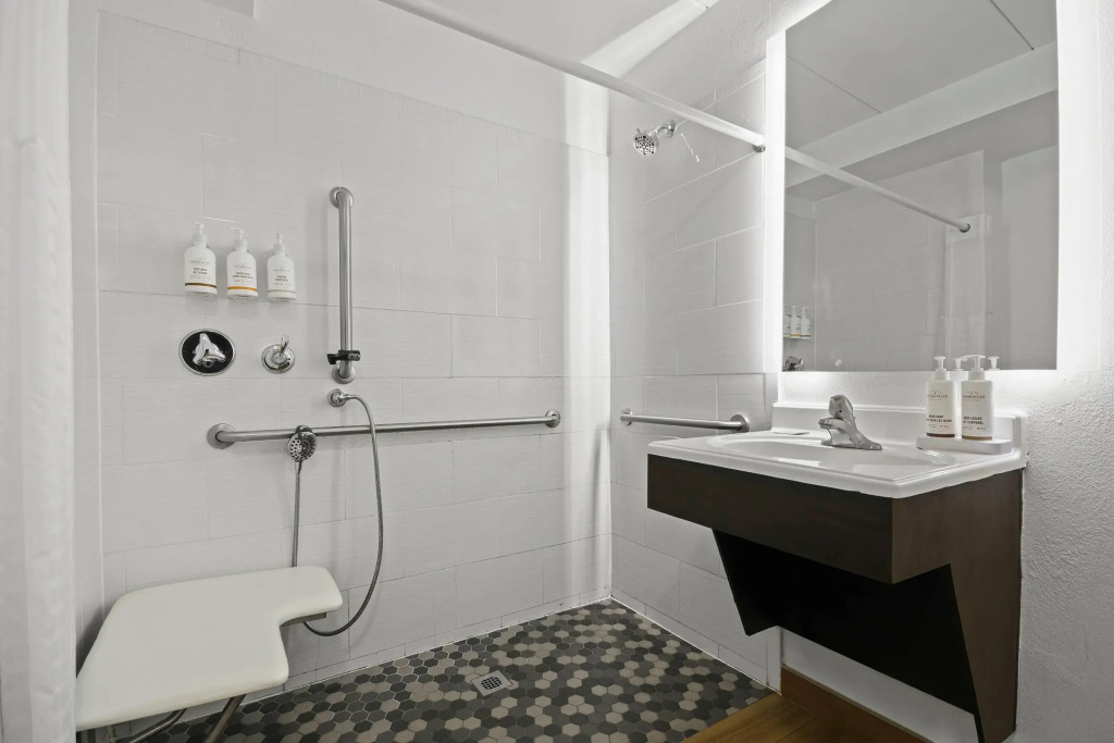 La Quinta by Wyndham Sturbridge