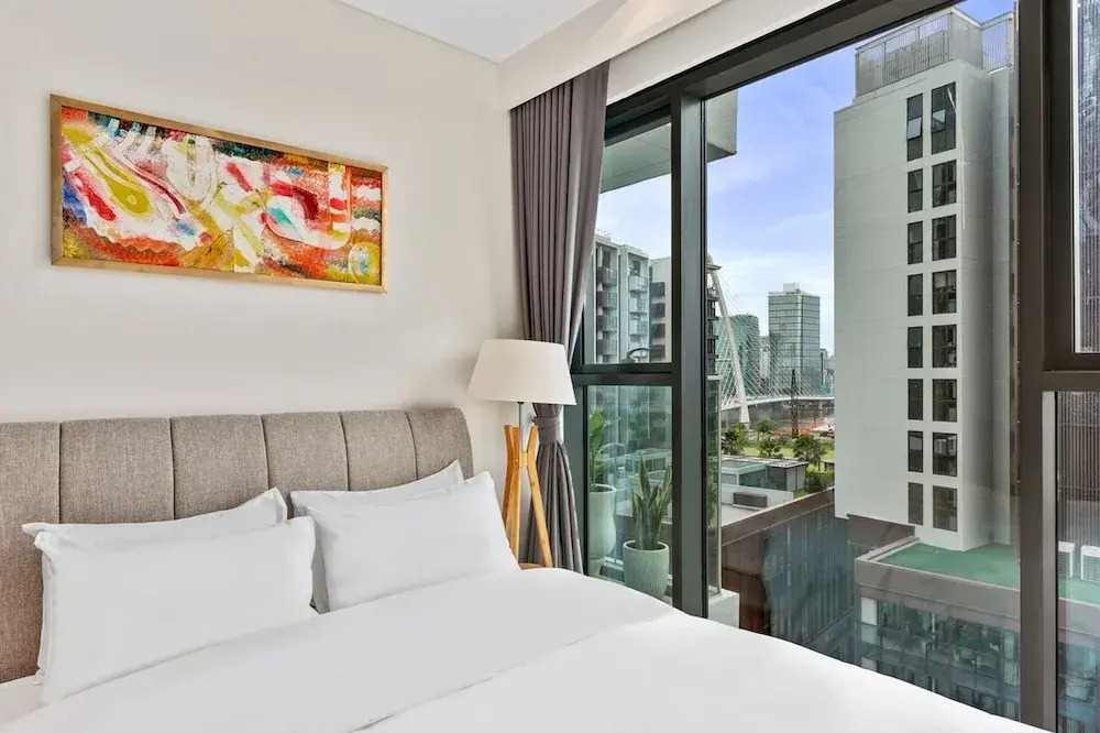 The Metropole - Horizon View Riverside