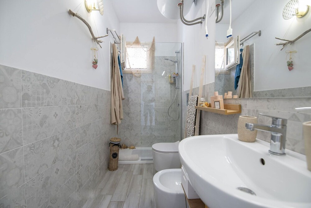 Vera's White Pearl Apartment