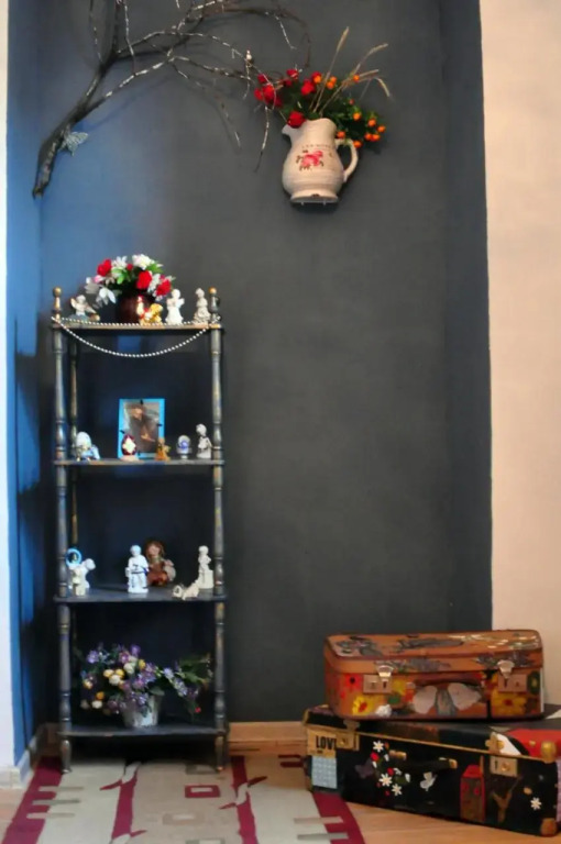 L House