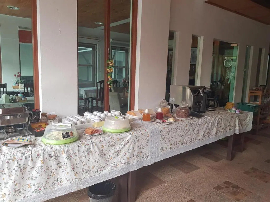 Baan Soontree Resort