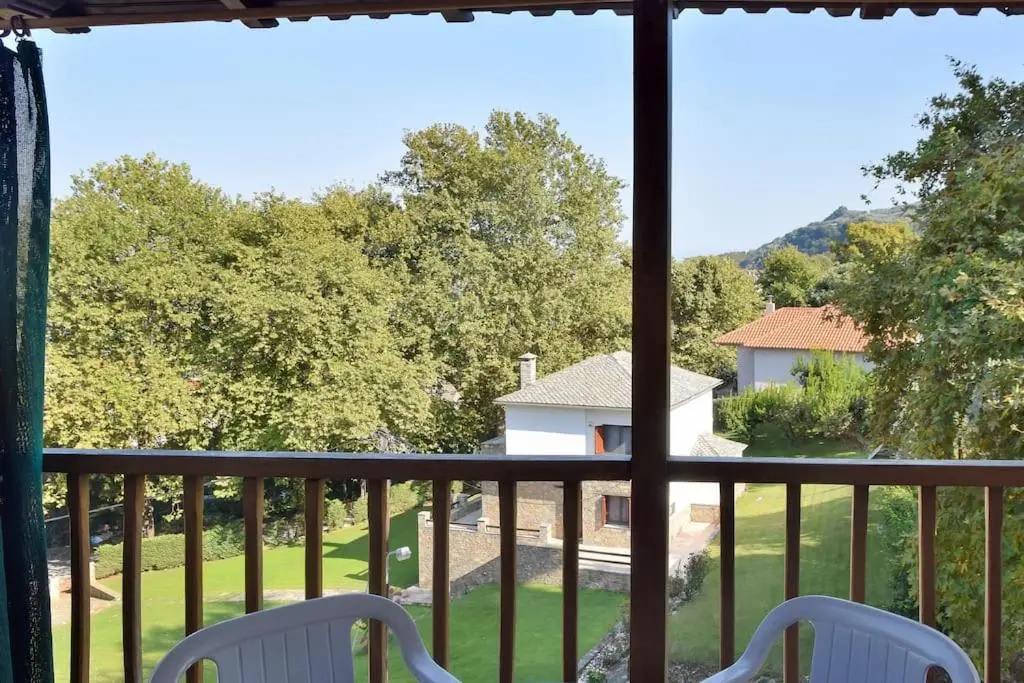 Apartment in a summer house with sea view