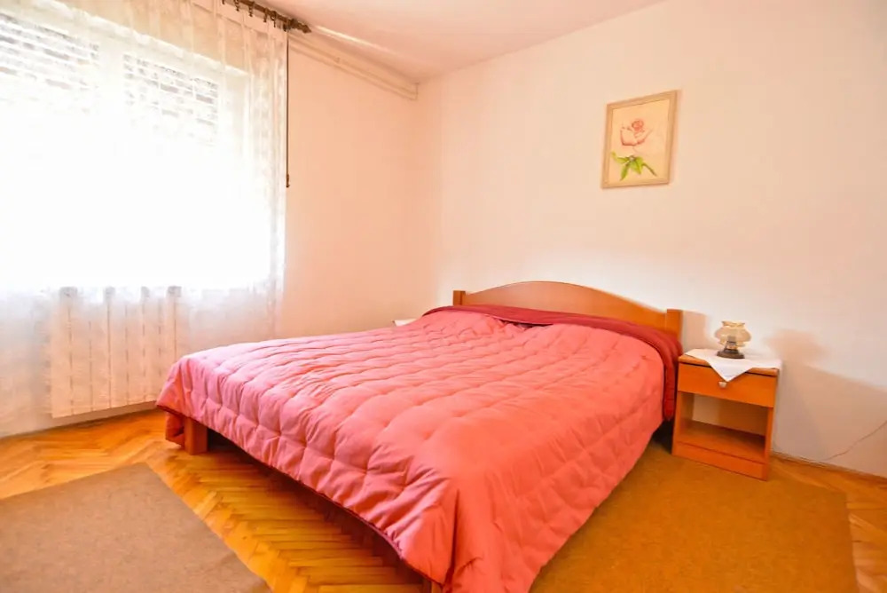 Apartment 1633