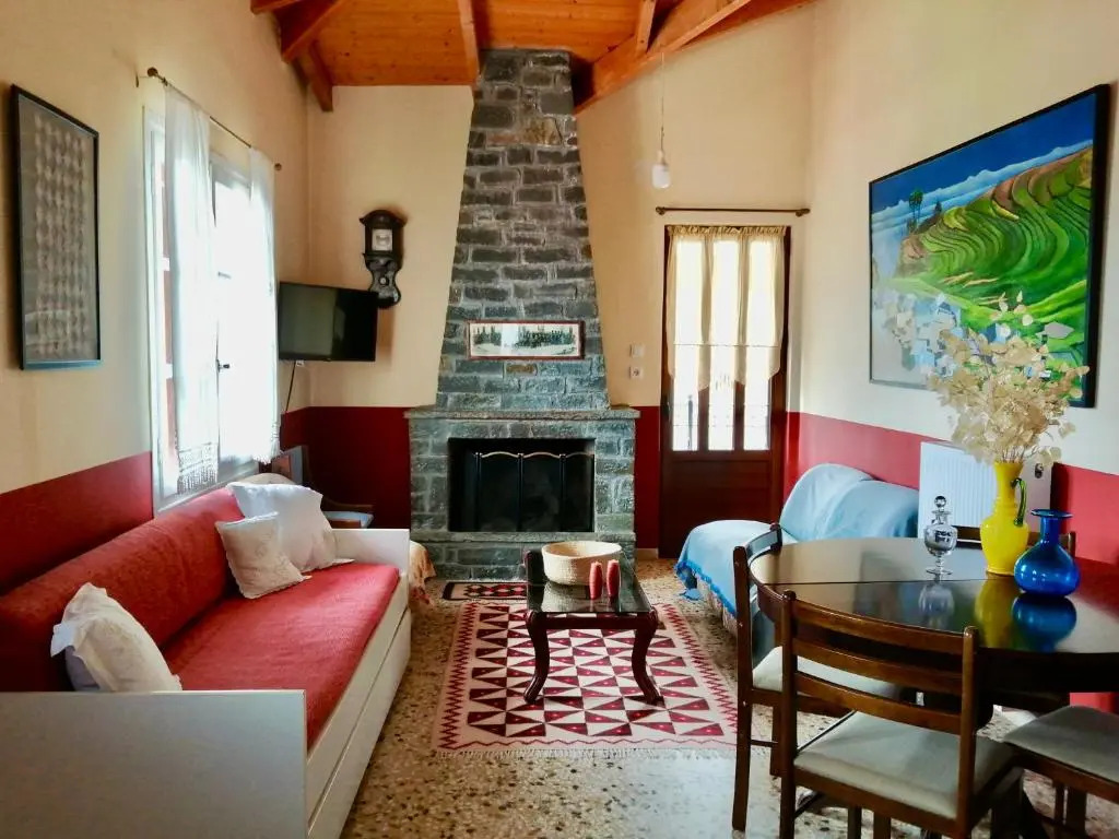 Anogeio - Traditional house in Tikhion