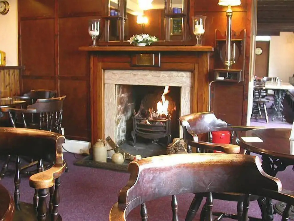 Torrs Warren Country House Hotel