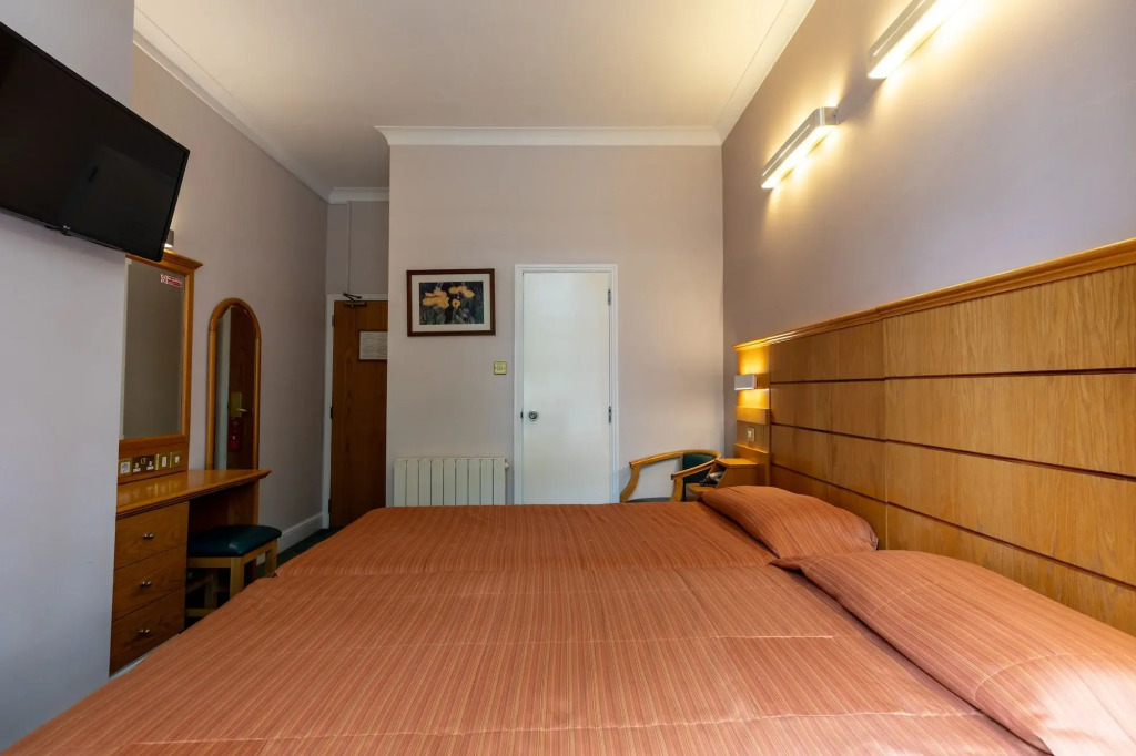 The Nayland Hotel