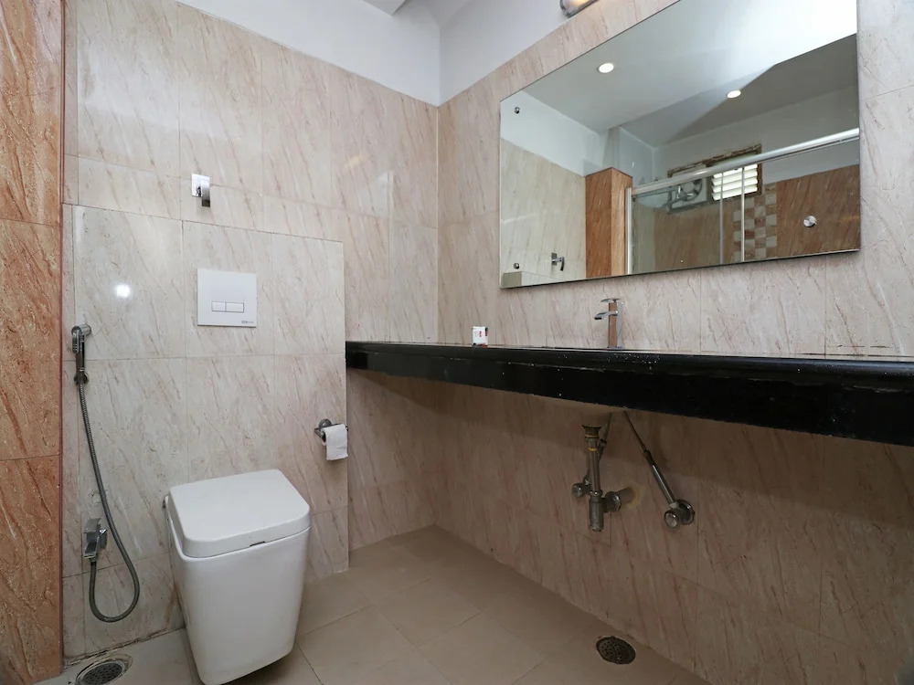 OYO 5843 Hotel Yash Inn
