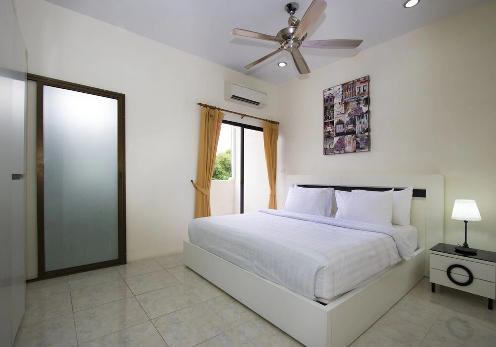 Corrib Village South Beach Beach Pattaya
